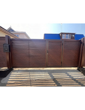 Откатные ворота СтройМет, заполнение - жалюзи